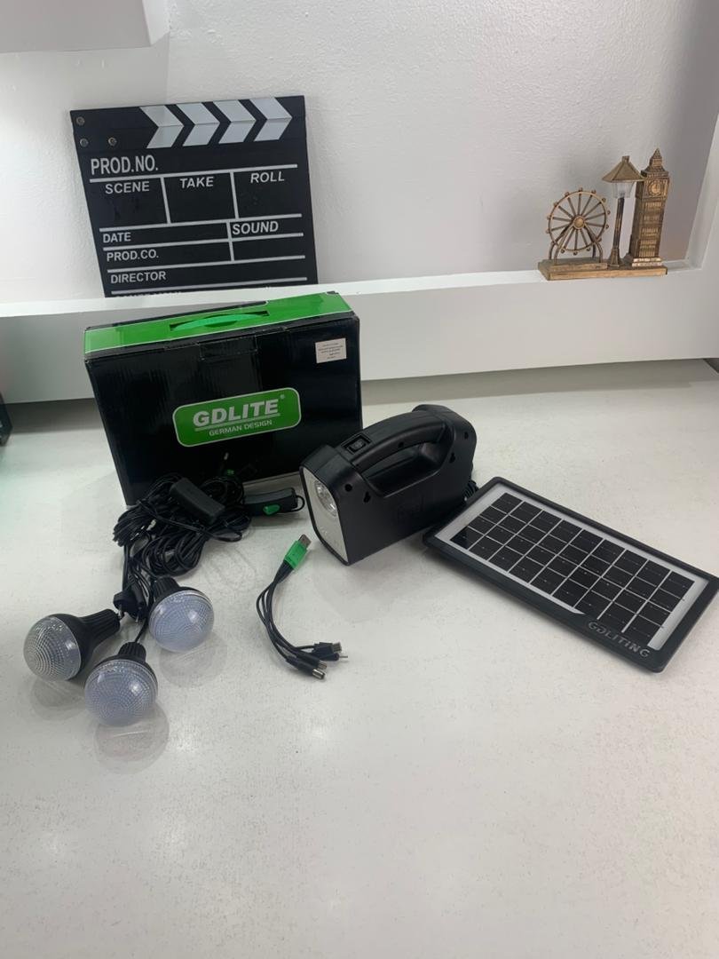 Système d’Éclairage Solaire Portable pour Camping et Aventures - Image 4