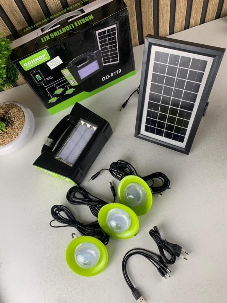 Kit Panneau Solaire Portable avec Torche LED Rechargeable et 3 Lampes – Éclairage Solaire Polyvalent pour Maison & Extérie