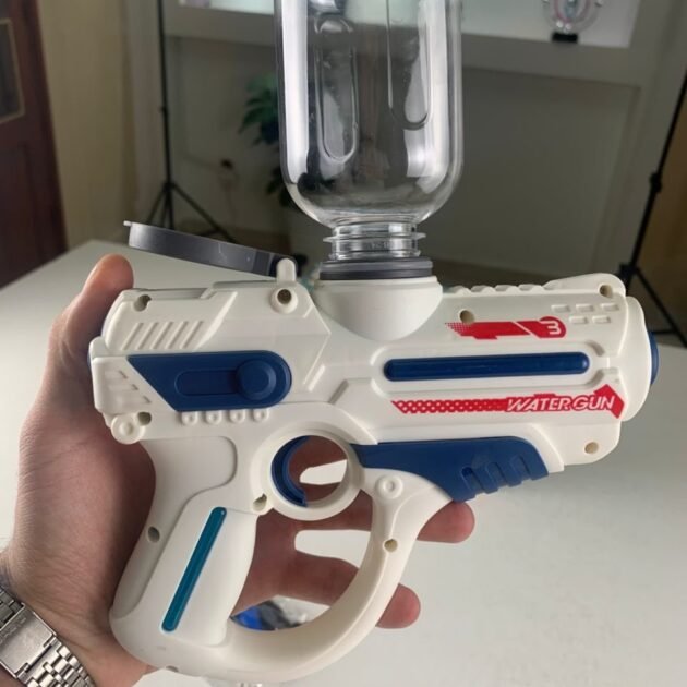 Pistolet à Eau Électrique Rechargeable 200ml – Longue Portée pour Enfants et Adultes