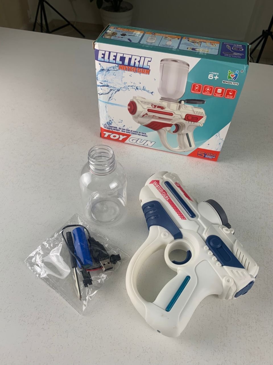 Pistolet à Eau Électrique Rechargeable 200ml – Longue Portée pour Enfants et Adultes - Image 3