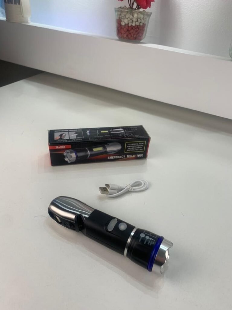 Lampe de Poche Multifonction 13-en-1 - Outil de Sécurité et d'Urgence