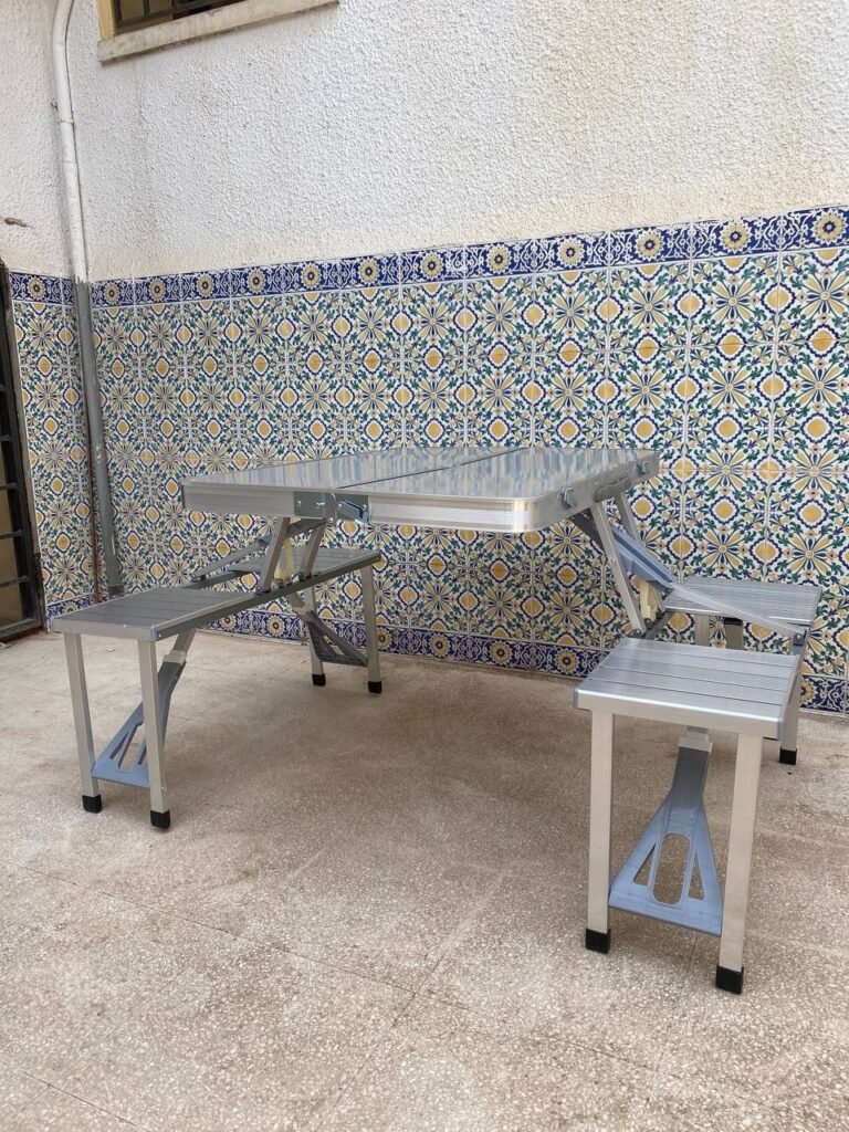 Table pliante en aluminium 4 places, extérieure et camping